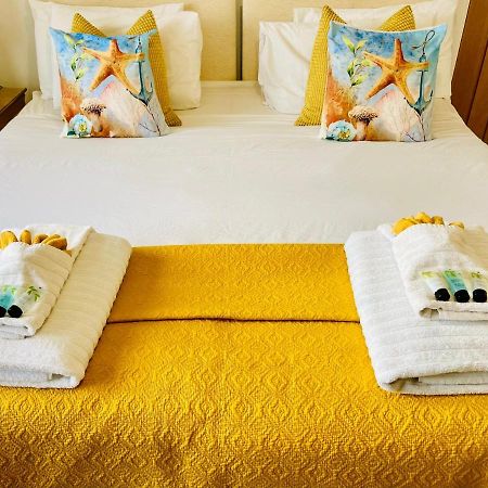 Avon Beach Bed & Breakfast Christchurch  Eksteriør billede