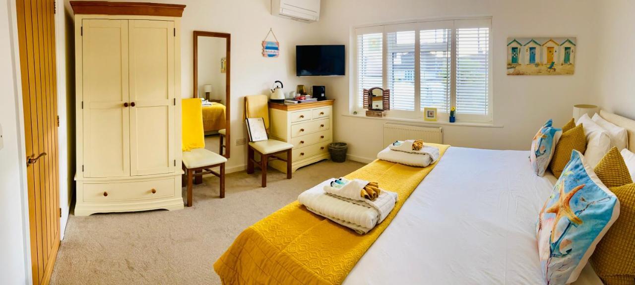 Avon Beach Bed & Breakfast Christchurch  Eksteriør billede