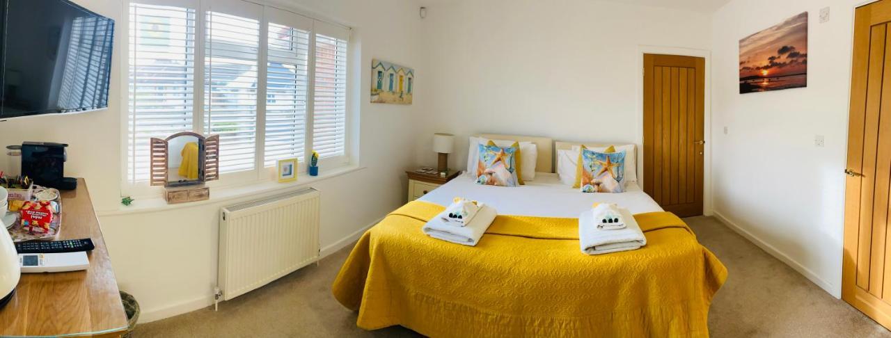 Avon Beach Bed & Breakfast Christchurch  Eksteriør billede