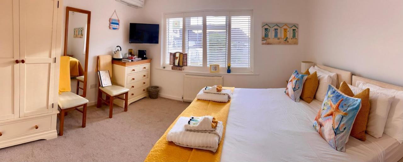 Avon Beach Bed & Breakfast Christchurch  Eksteriør billede