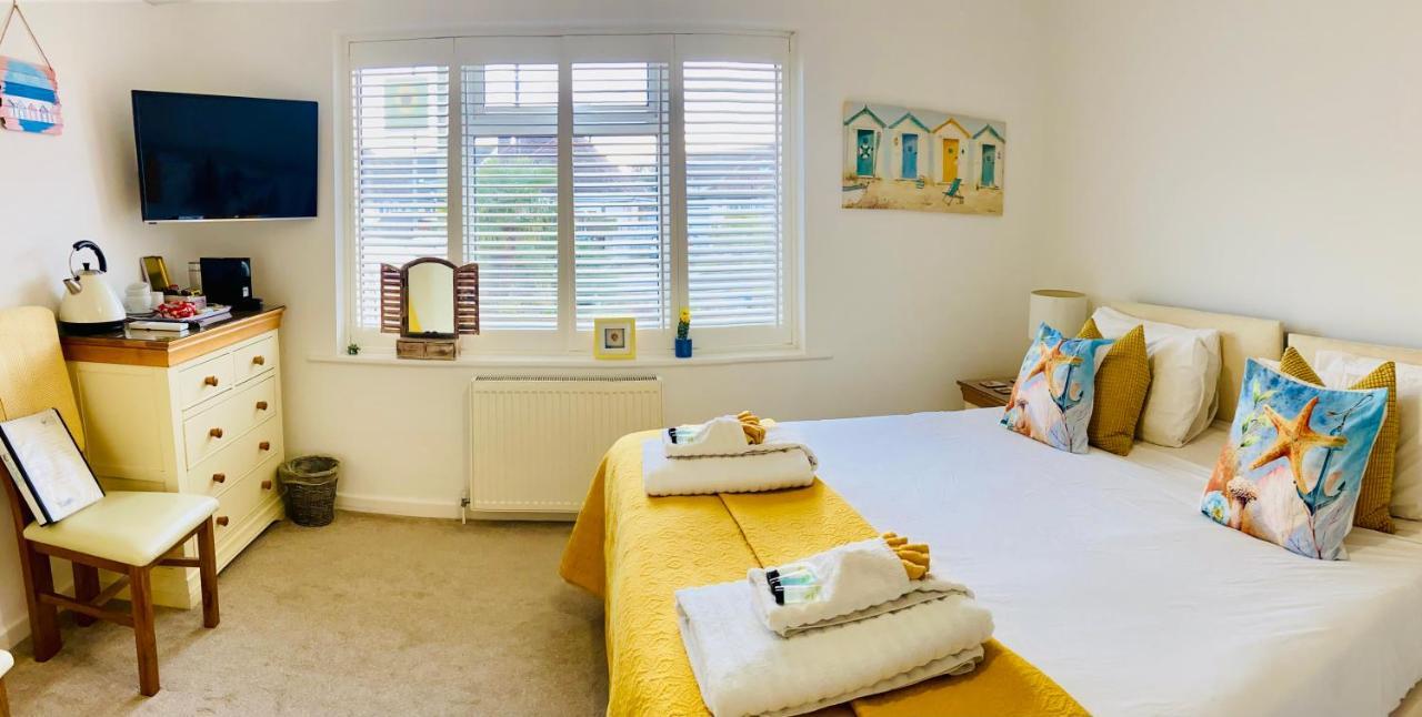 Avon Beach Bed & Breakfast Christchurch  Eksteriør billede