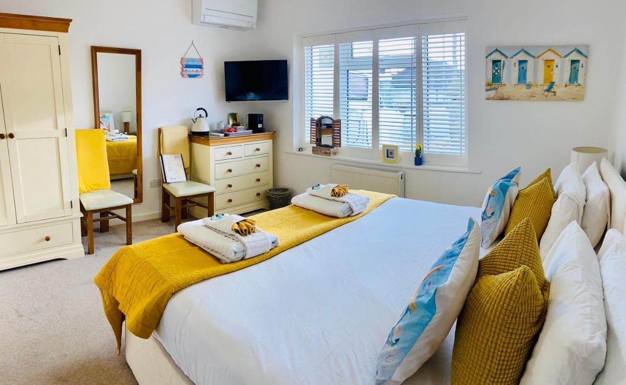 Avon Beach Bed & Breakfast Christchurch  Eksteriør billede